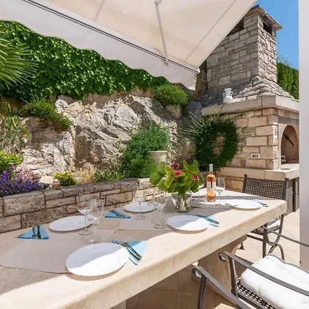 Casa Lungomare Villa *
